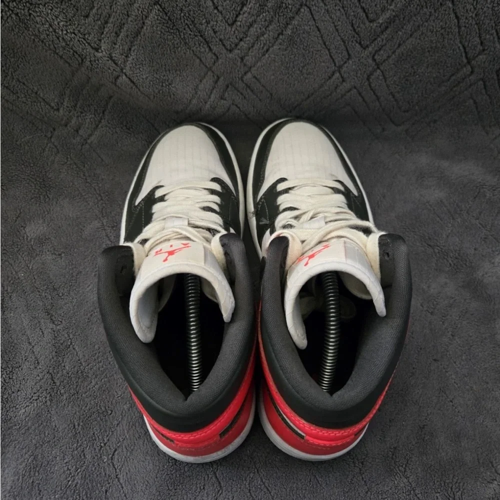 Nike Jordan 1 Retro Mid Newsprint SE - Picture 6 of 9